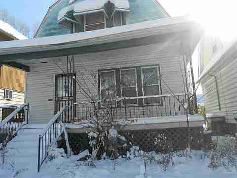 3309 Montgomery (2)_m.jpg